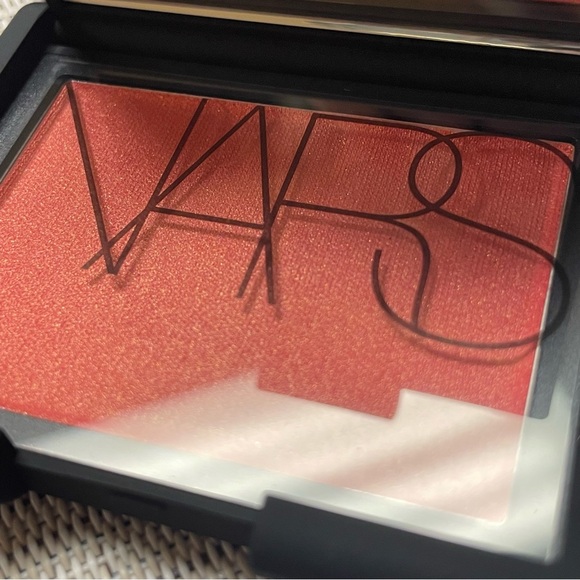 NARS - Iconic Blush - Shade 777 ‘Orgasm’ | NIB - Peachy Pink W/ Gold Shimmer - Picture 11 of 14
